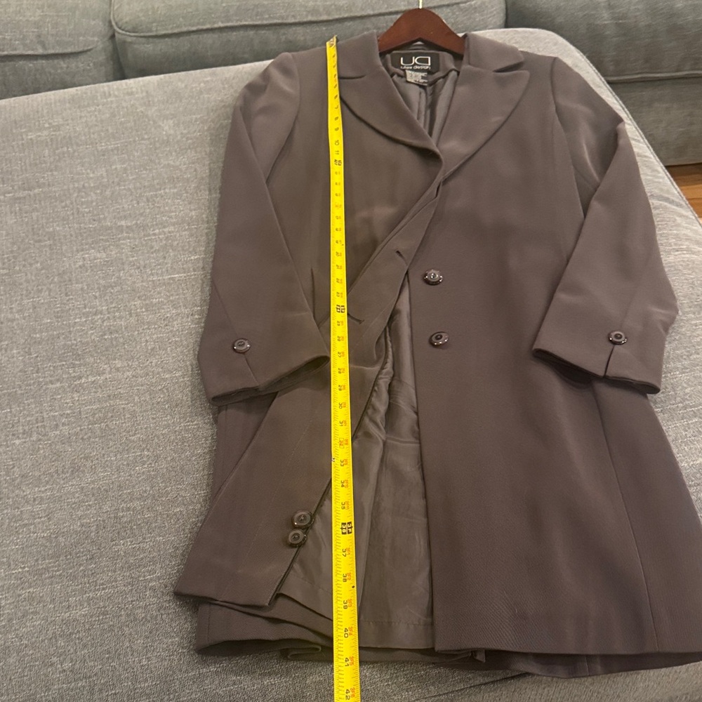 Ladies, beautiful, deep gray coat by Utex design size S. Never worn.